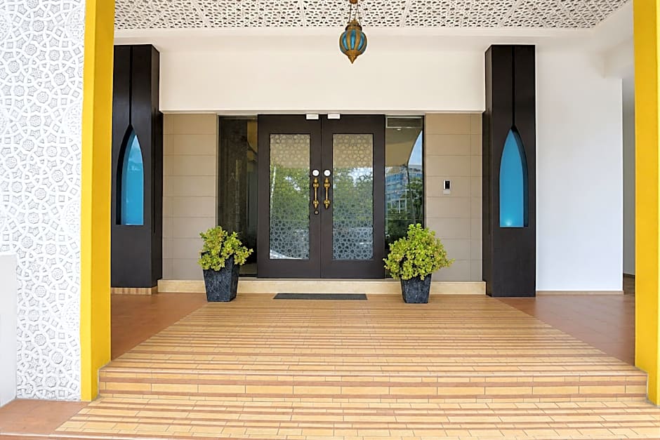 Palette - Near Amanjaya Mall Formerly El-Zahraa