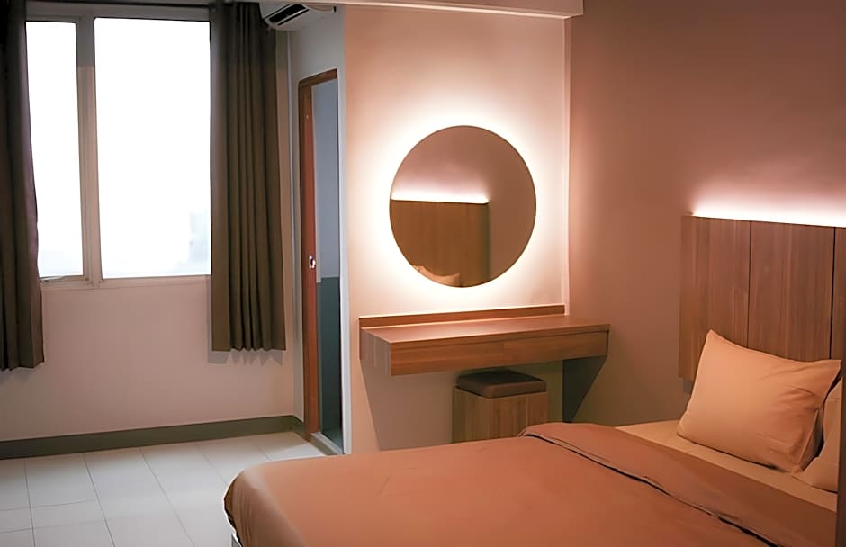 Emerald Apartel by RM.