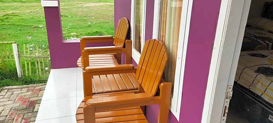 penginapan karanglaut santolo