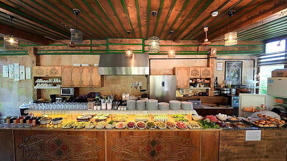 Grand Elite Cave Suites