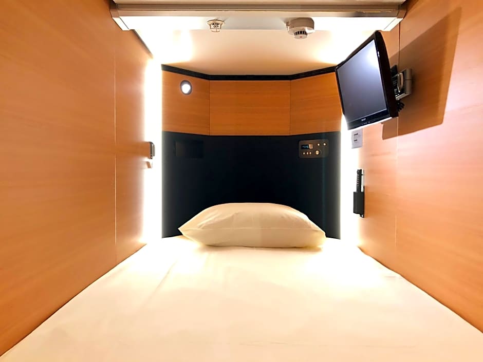 Capsule Inn Osaka - Men Only