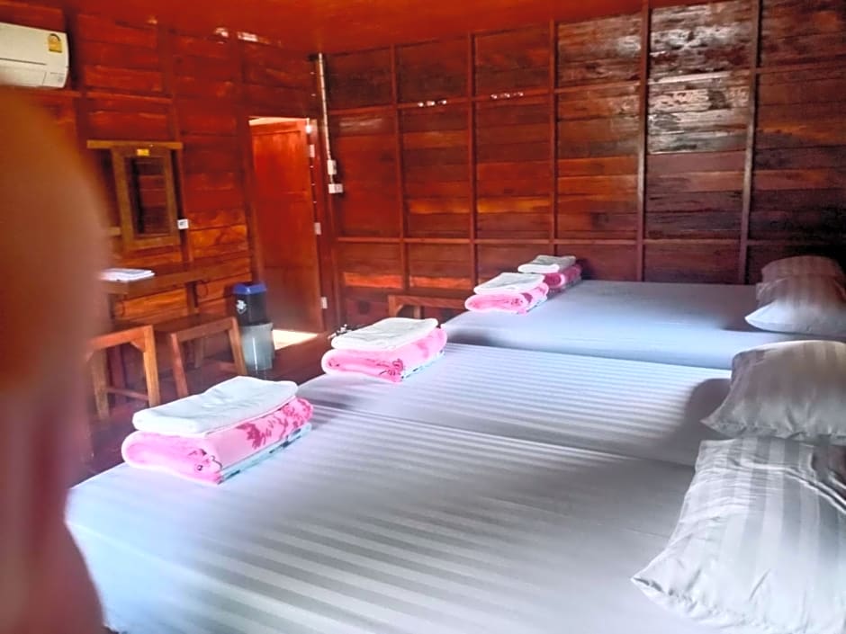 Baan Rabiangdao UthaiThani