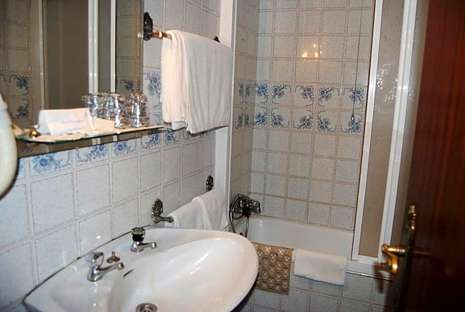 Hotel Peninsular- Porto