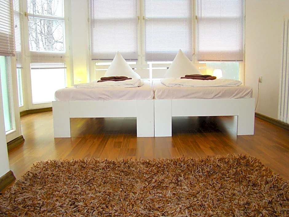 Rooms & Apartments near Zoologischer Garten