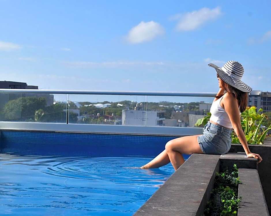 Illusion Xpress I Attraction Hotel Deluxe