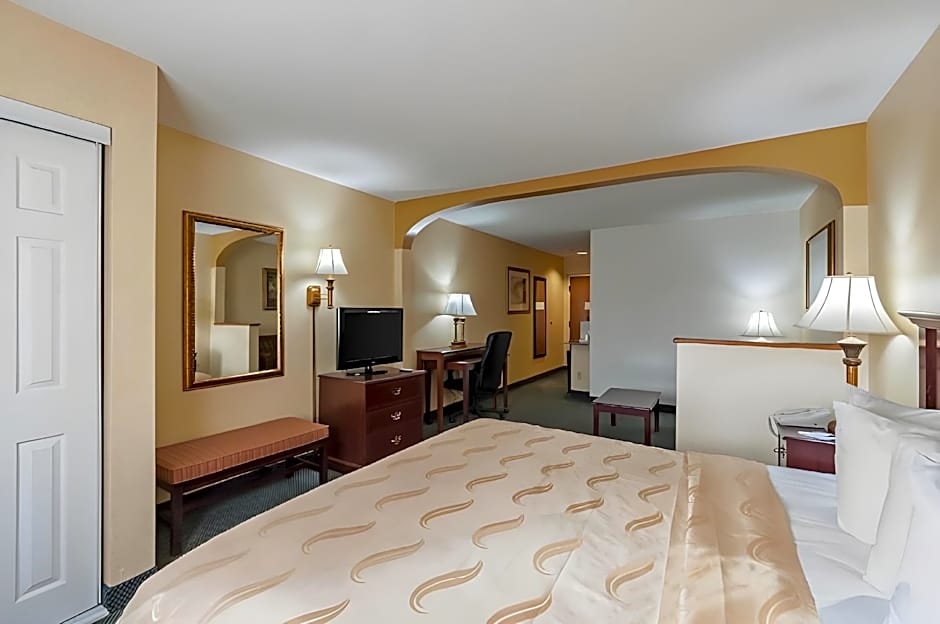 Red Roof Inn & Suites Chestertown