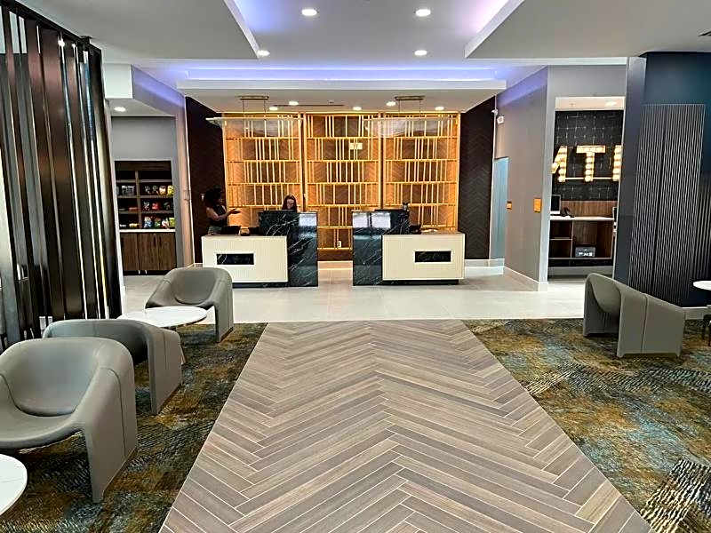 La Quinta Inn & Suites by Wyndham Manchester / Arnold AFB