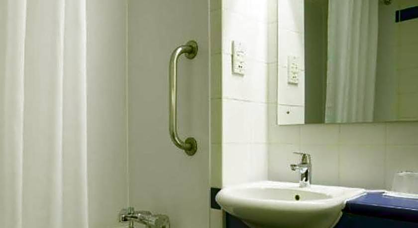 Travelodge Aberdeen Bucksburn