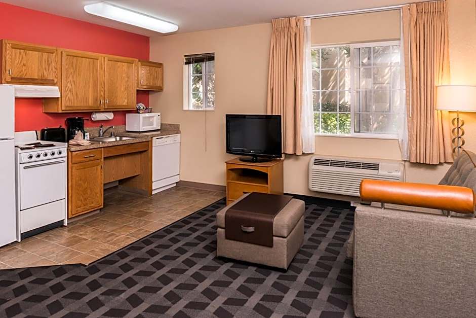 TownePlace Suites by Marriott Anaheim Maingate Near Angel Stadium