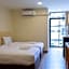 Fine Bed Hotel