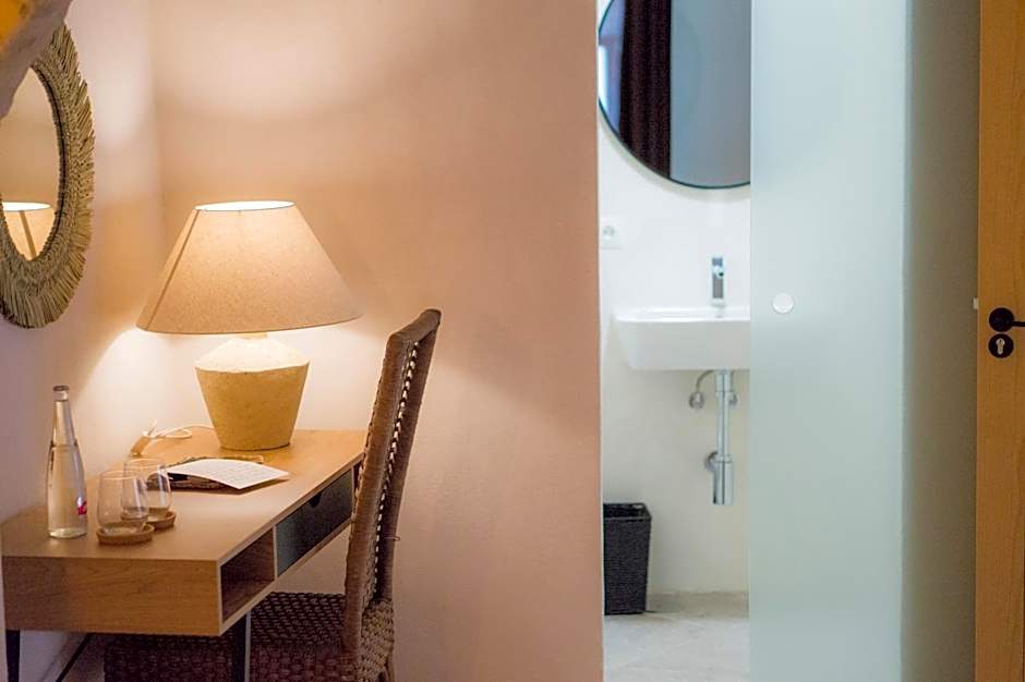 VICTORIA - by Ático73