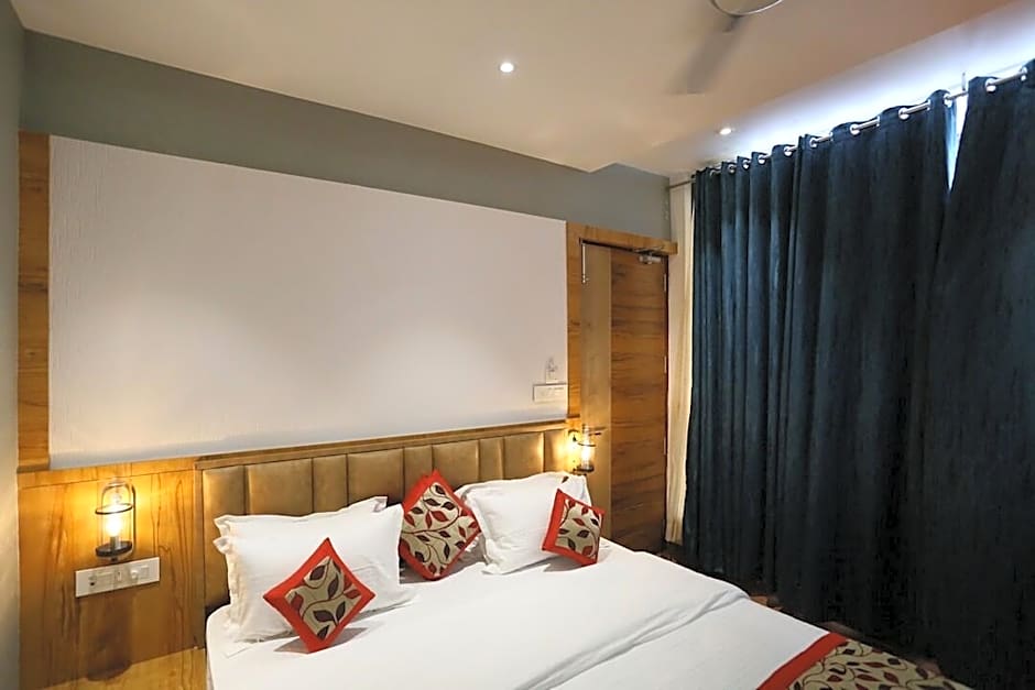 A Palace on River Rashmi Guest House