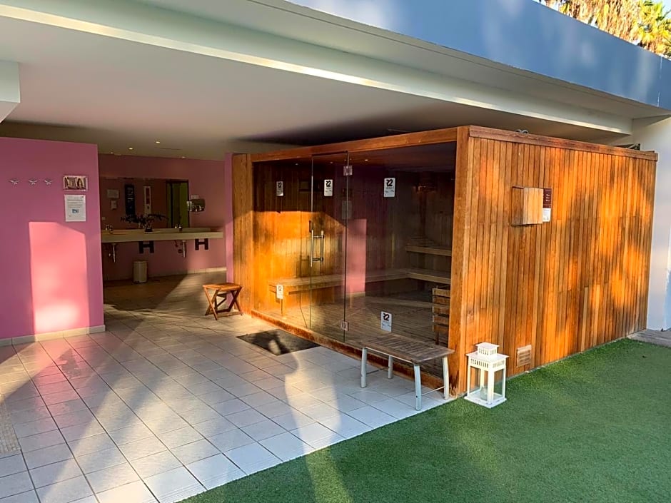 R2 Romantic Fantasia Suites - Adults Only