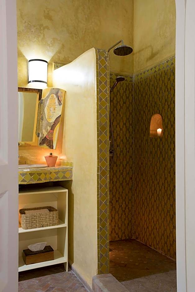 Riad Emotion