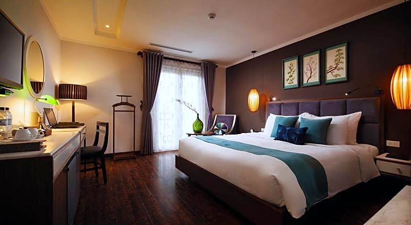 Hotel Emerald Waters Classy