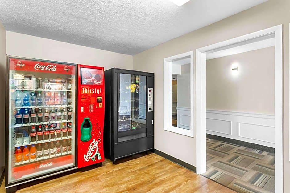 Quality Inn & Suites Gorham Riverside