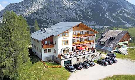 Hotel Alpenrose