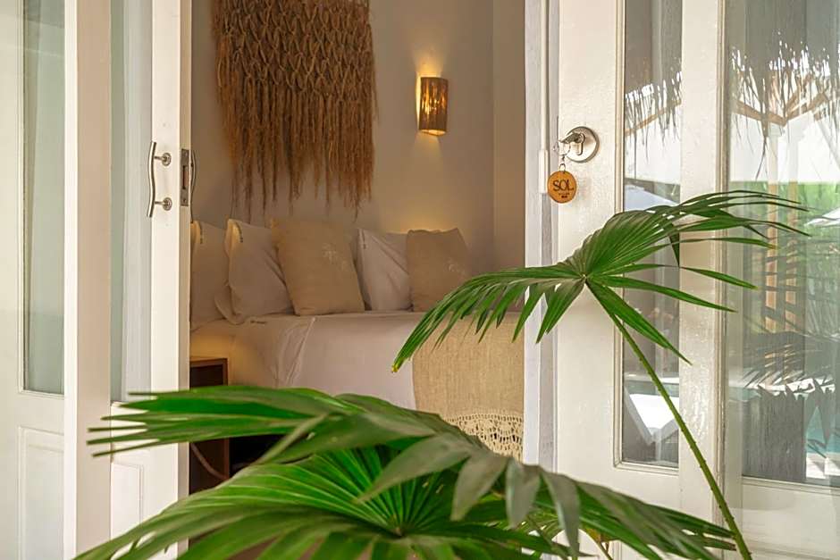 Sol Villas - Modern Tropical Stays