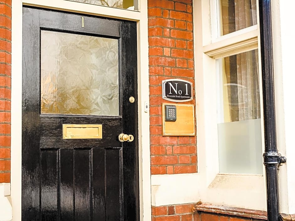 1 Riverside Apartments