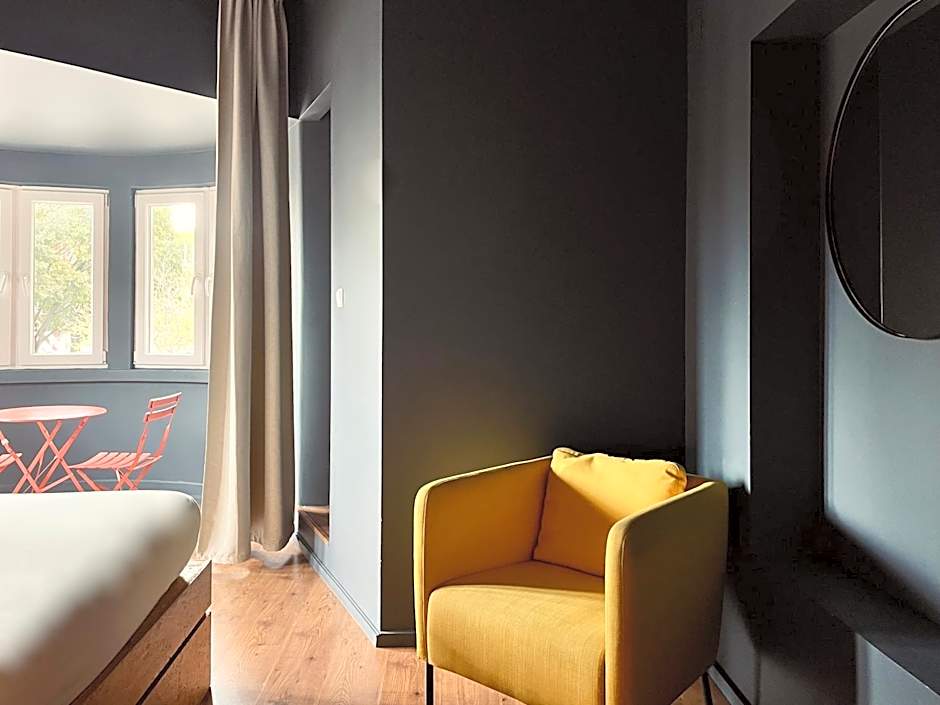 Avenue Hostel & Suites