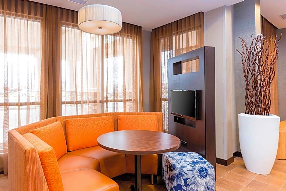 Courtyard by Marriott Bismarck North