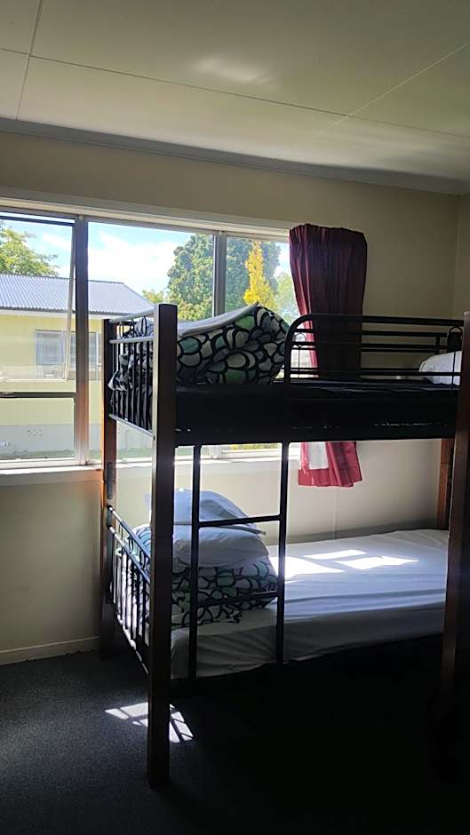 High Country Lodge, Motels & Backpackers