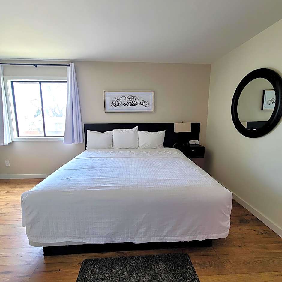 Richland Inn and Suites