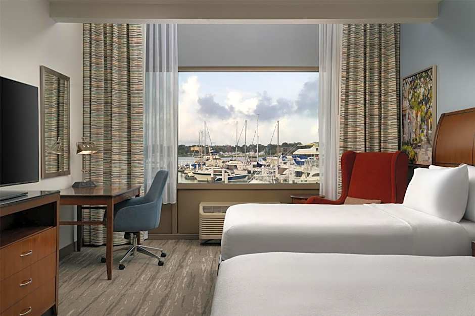 Hilton Garden Inn Charleston Waterfront/Downtown