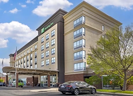Holiday Inn Louisville Airport South, an IHG Hotel