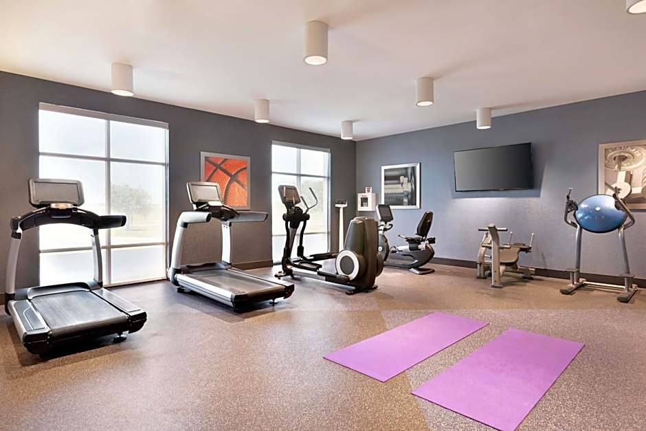 Four Points by Sheraton Fargo Medical Center