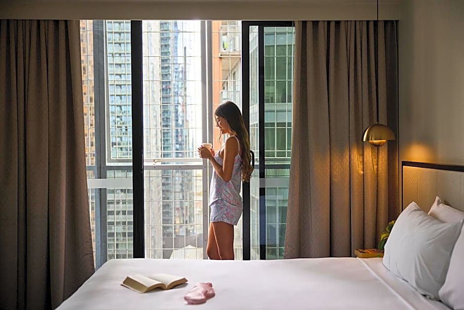 Brady Hotels Jones Lane