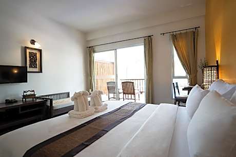 Deluxe Triple Rooms