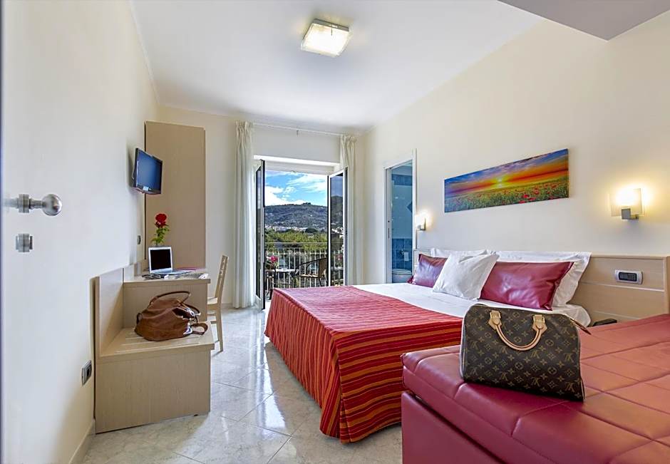 Photo 1 of 11 of Quadruple Room