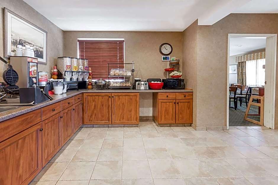 Ramada by Wyndham Frisco