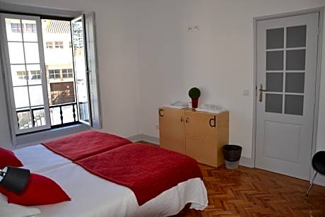 Quadruple Room with Private Bathroom