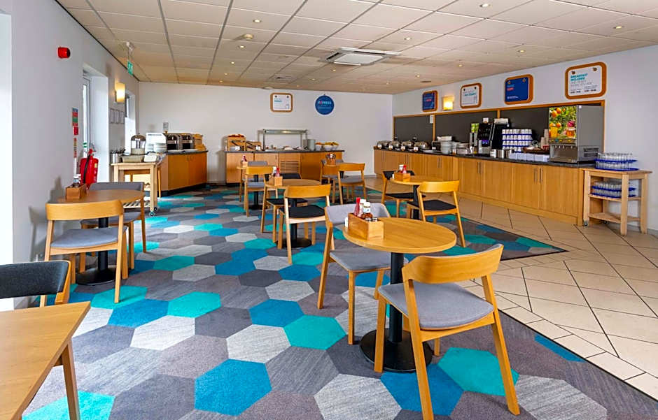 Holiday Inn Express Gloucester By IHG