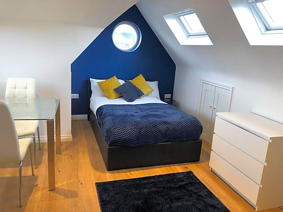 Cosy Loft Apartment Just Off Vibrant Mill Rd CB1 - Walk to Station and City Centre