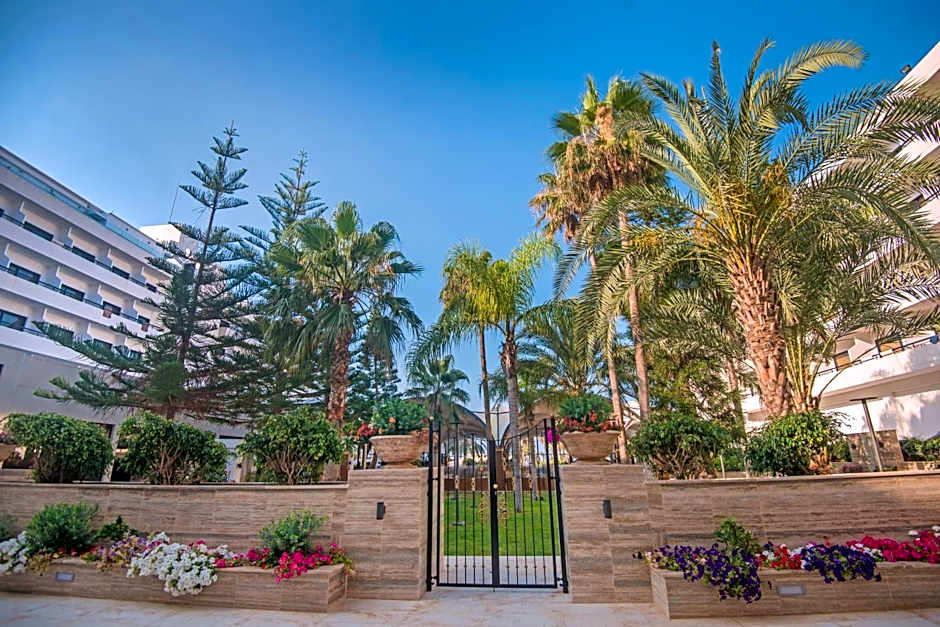 Adams Beach Hotel & Spa