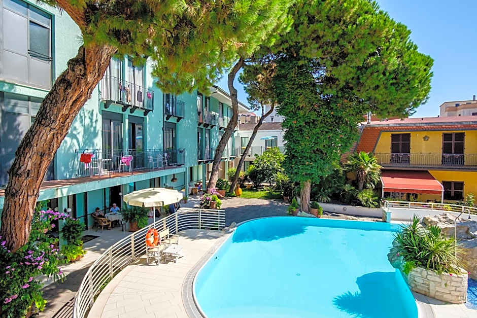 Hotel Bristol