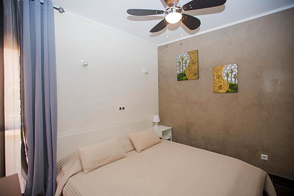 Yucca Park ApartHotel
