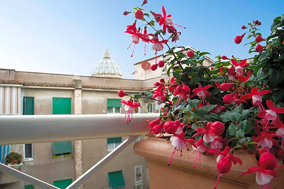 Di Fronte alla Cupola