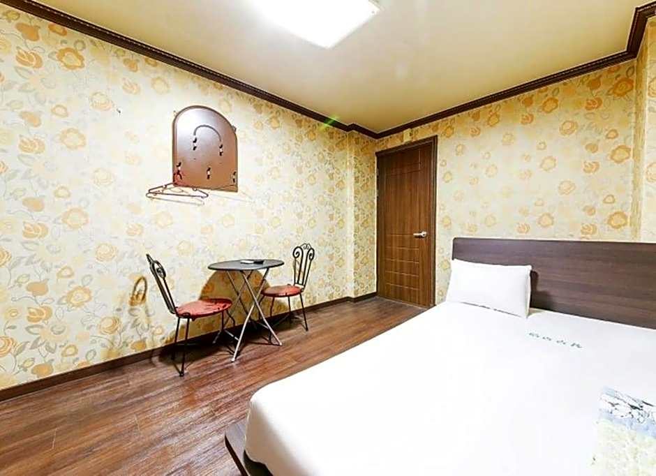 Sangmu Motel Gwangju