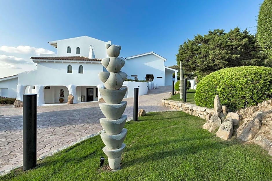 Sulia House Porto Rotondo, Curio Collection by Hilton