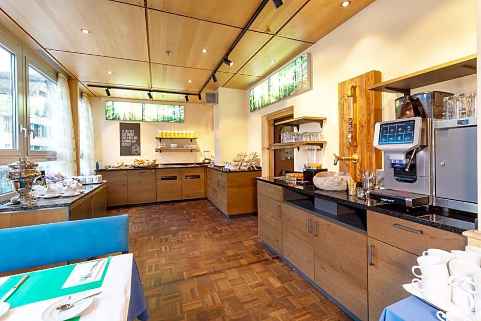 Hotel Linde - 24h Self Check-in