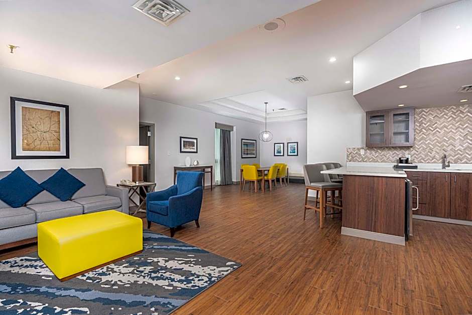 Embassy Suites By Hilton Hotel Indianapolis-Downtown