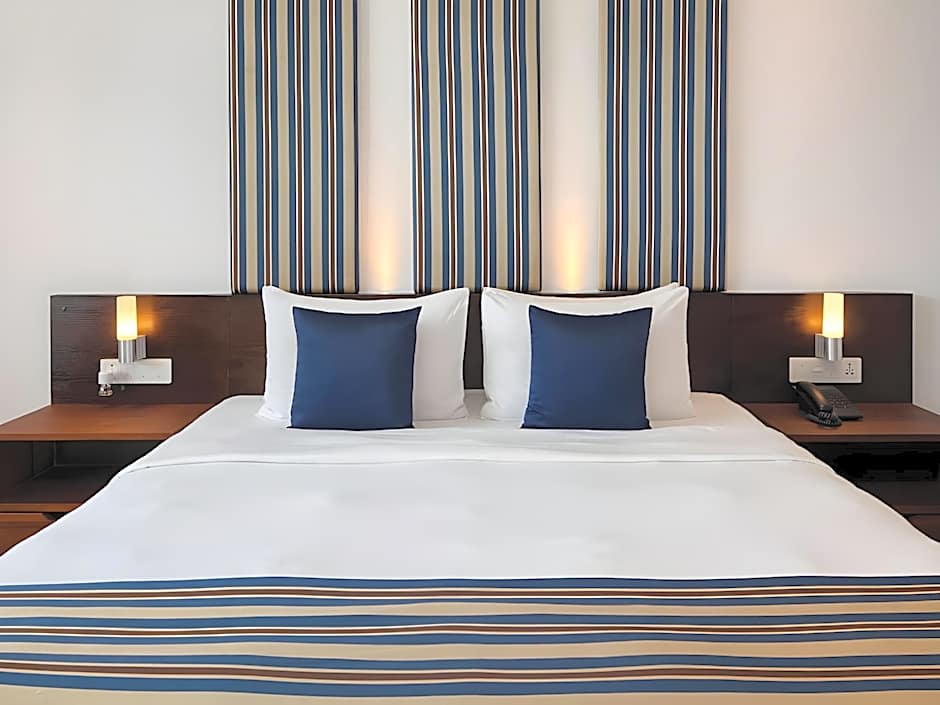 Camelot Beach Hotel