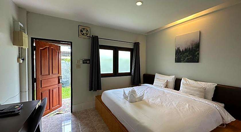 Baan Ma Feung Guest House