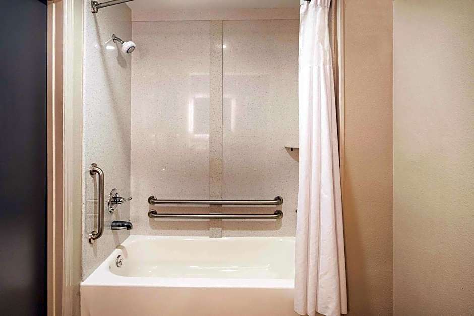 La Quinta Inn & Suites by Wyndham Chattanooga-Hamilton Place
