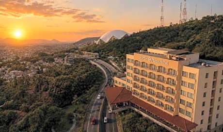 Hotel Fortin Plaza
