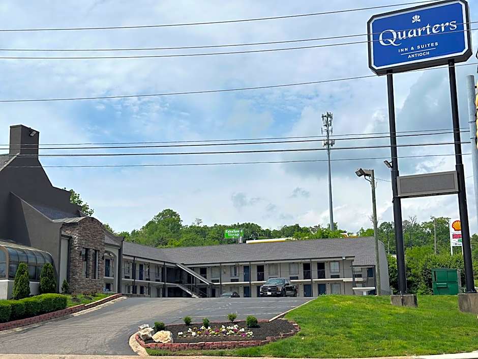Quarters Inn & Suites